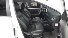 2021 Hyundai Kona Modern, белый — фото 11