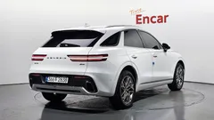 2022 Genesis GV70 2.5T Gasoline AWD, белый — фото 2