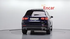 2022 Mercedes-Benz GLC-Class GLC300e 4MATIC — фото 4