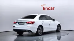 2022 Mercedes-Benz A-Class A220 Sedan, белый — фото 2