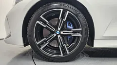 2024 BMW 3-Series 320i M Sport — фото 5
