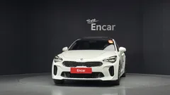 2021 Kia Stinger 2.5 Platinum, белый — фото 3