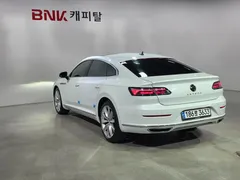 2023 Volkswagen Arteon 2.0 TDI Prestige — фото 4