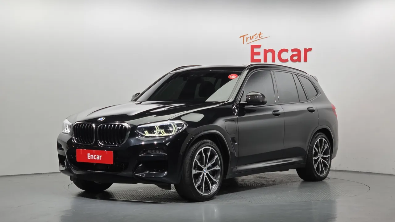 2021 BMW X3 xDrive 30e M sports Online Exclusive Edition