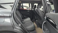 2022 BMW X1 xDrive 20i xLine, серый — фото 12