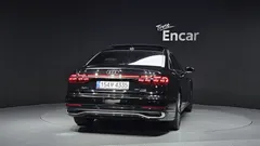 2022 Audi A8 55 TFSI Quattro Premium LWB — фото 4