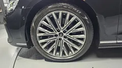 2022 Audi A8 55 TFSI Quattro Premium LWB — фото 5