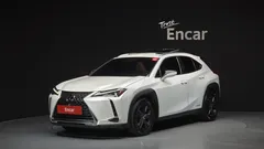 2021 Lexus UX 2.0 2WD, белый — фото 1