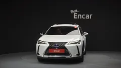 2021 Lexus UX 2.0 2WD, белый — фото 3