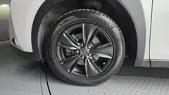 2021 Lexus UX 2.0 2WD, белый — фото 5