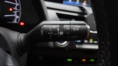 2021 Lexus UX 2.0 2WD, белый — фото 16