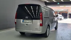 2022 Hyundai Staria Cargo 3-Seater — фото 2
