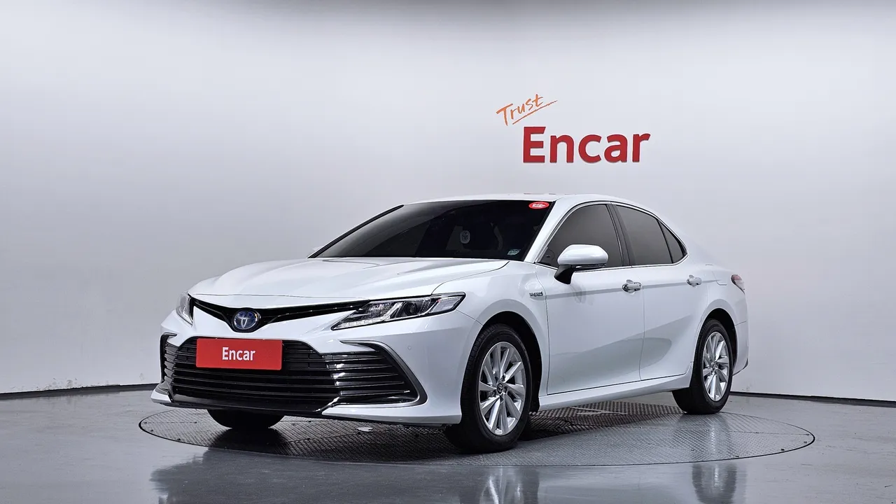 2023 Toyota Camry 2.5 LE Hybrid