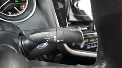 2023 Toyota Camry 2.5 LE Hybrid, белый — фото 20