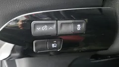 2022 Toyota Prius 1.8, белый — фото 12