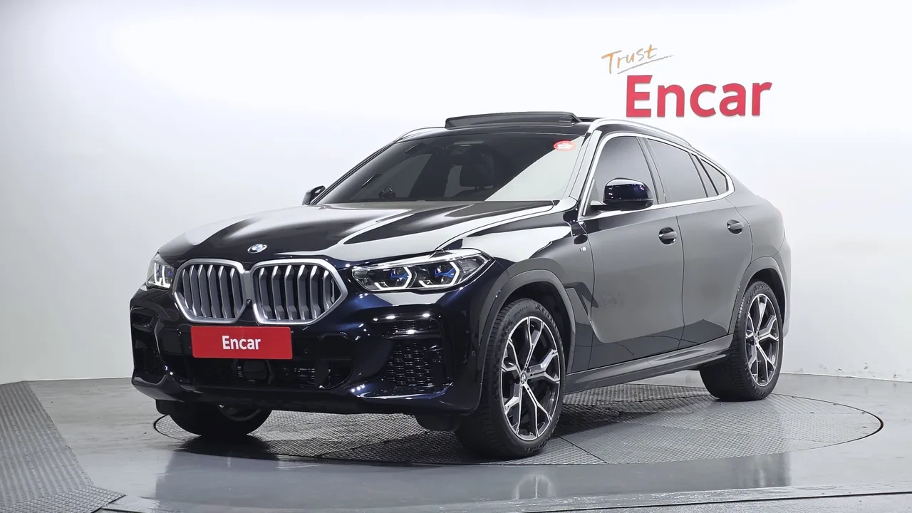 2023 BMW X6 xDrive40i M Sport