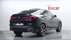 2023 BMW X6 xDrive40i M Sport, чёрный — фото 2