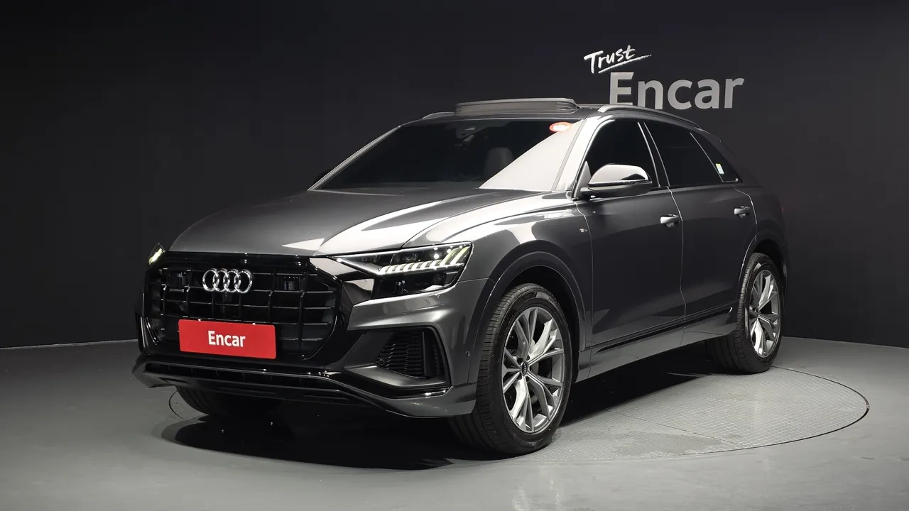 2022 Audi Q8 55 TFSI Quattro Premium