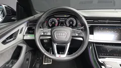 2022 Audi Q8 55 TFSI Quattro Premium — фото 12