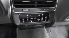 2022 Audi Q8 55 TFSI Quattro Premium — фото 19