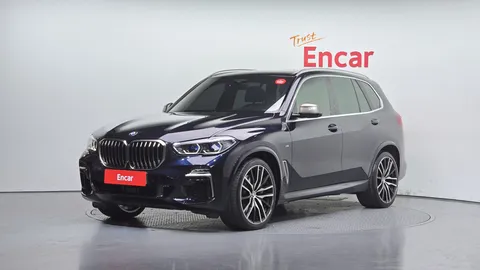 2021 BMW X5 M50i