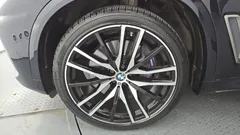 2021 BMW X5 M50i, чёрный — фото 5