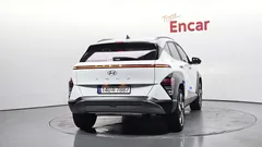 2023 Hyundai Kona Gasoline 1.6 Turbo 2WD, белый — фото 4