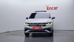 2023 Volkswagen Tiguan 2.0 TSI Prestige — фото 3