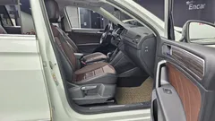 2023 Volkswagen Tiguan 2.0 TSI Prestige — фото 11