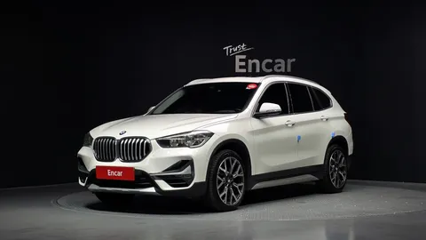 2022 BMW X1 xDrive 20i xLine