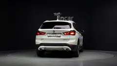 2022 BMW X1 xDrive 20i xLine — фото 4