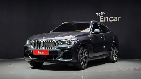 2022 BMW X6 xDrive40i M Sport