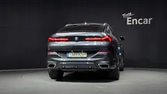 2022 BMW X6 xDrive40i M Sport, серый — фото 4