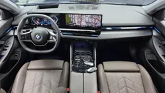 2024 BMW 5-Series 520i — фото 7