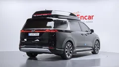 2023 Kia Carnival Diesel 9-Seater Hi-Limousine — фото 2
