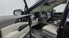 2023 Kia Carnival Diesel 9-Seater Hi-Limousine — фото 10