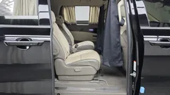 2023 Kia Carnival Diesel 9-Seater Hi-Limousine — фото 11