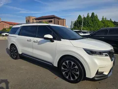 2023 Kia Carnival Diesel 9-Seater Noblesse — фото 3