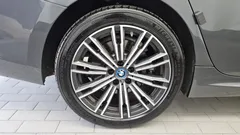 2022 BMW 3-Series 320e M Sports, серый — фото 5