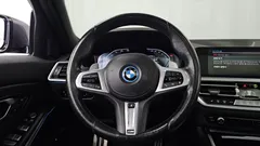 2022 BMW 3-Series 320e M Sports, серый — фото 13