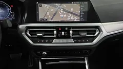 2022 BMW 3-Series 320e M Sports, серый — фото 14