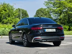 2023 Audi A4 40 TFSI Premium — фото 2