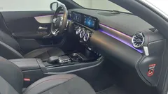 2022 Mercedes-Benz CLA-Class CLA250 4MATIC — фото 9
