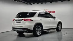 2022 Mercedes-Benz GLE-Class GLE300d 4MATIC — фото 2