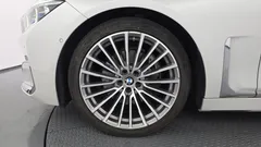 2022 BMW 7-Series 730d xDrive Design Pure Excellence, белый — фото 5