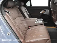2023 BMW 7-Series 740i sDrive Design Pure Excellence — фото 16