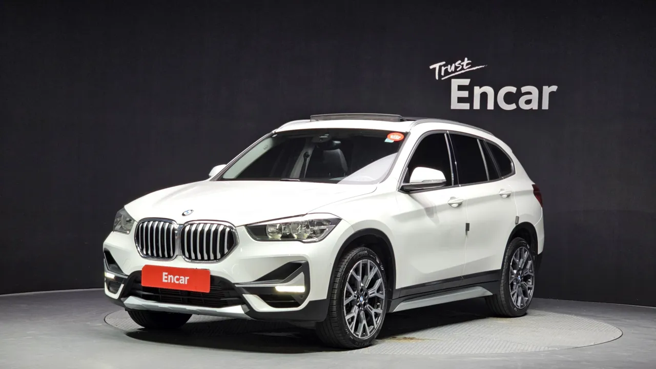 2022 BMW X1 xDrive 20i xLine