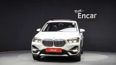 2022 BMW X1 xDrive 20i xLine, белый — фото 3