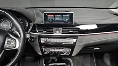 2022 BMW X1 xDrive 20i xLine, белый — фото 13