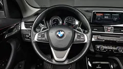 2022 BMW X1 xDrive 20i xLine, белый — фото 14